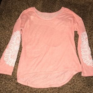 Long sleeved fitted blouse